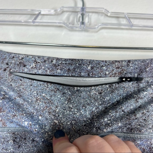 LULULEMON Final Lap Crop Leggings 23” Summer Haze Multi Nulux 8 Run - Picture 9 of 12